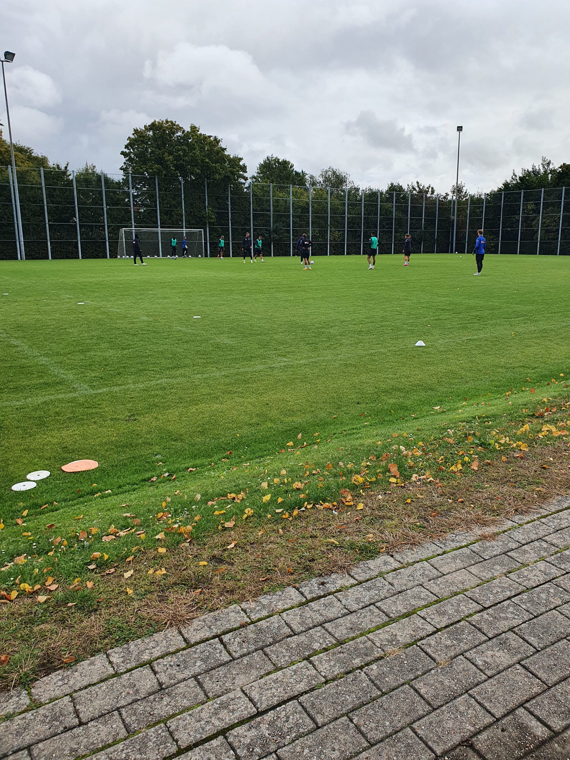  Trainingsbesuch der VfL-AG in Osnabrück